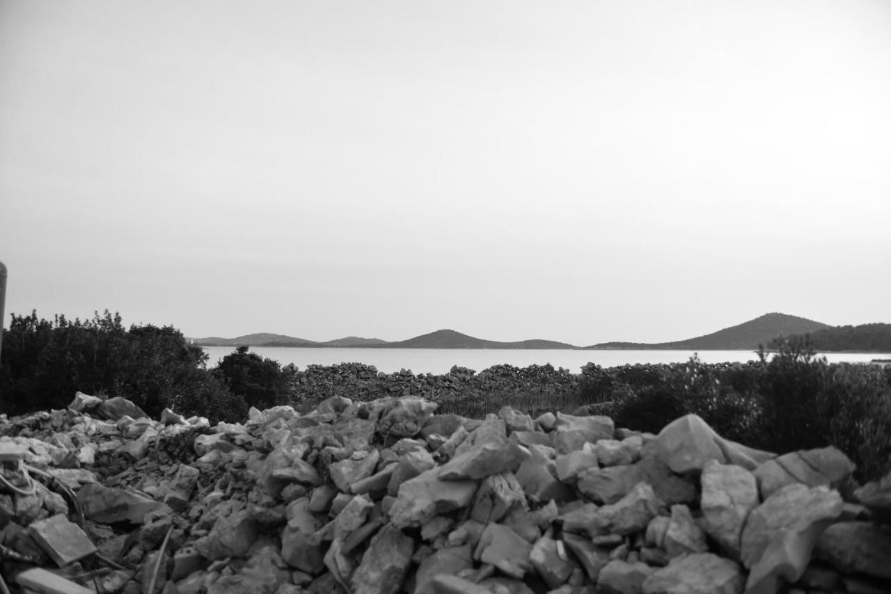 Beach House Marina Grande Betina  Buitenkant foto