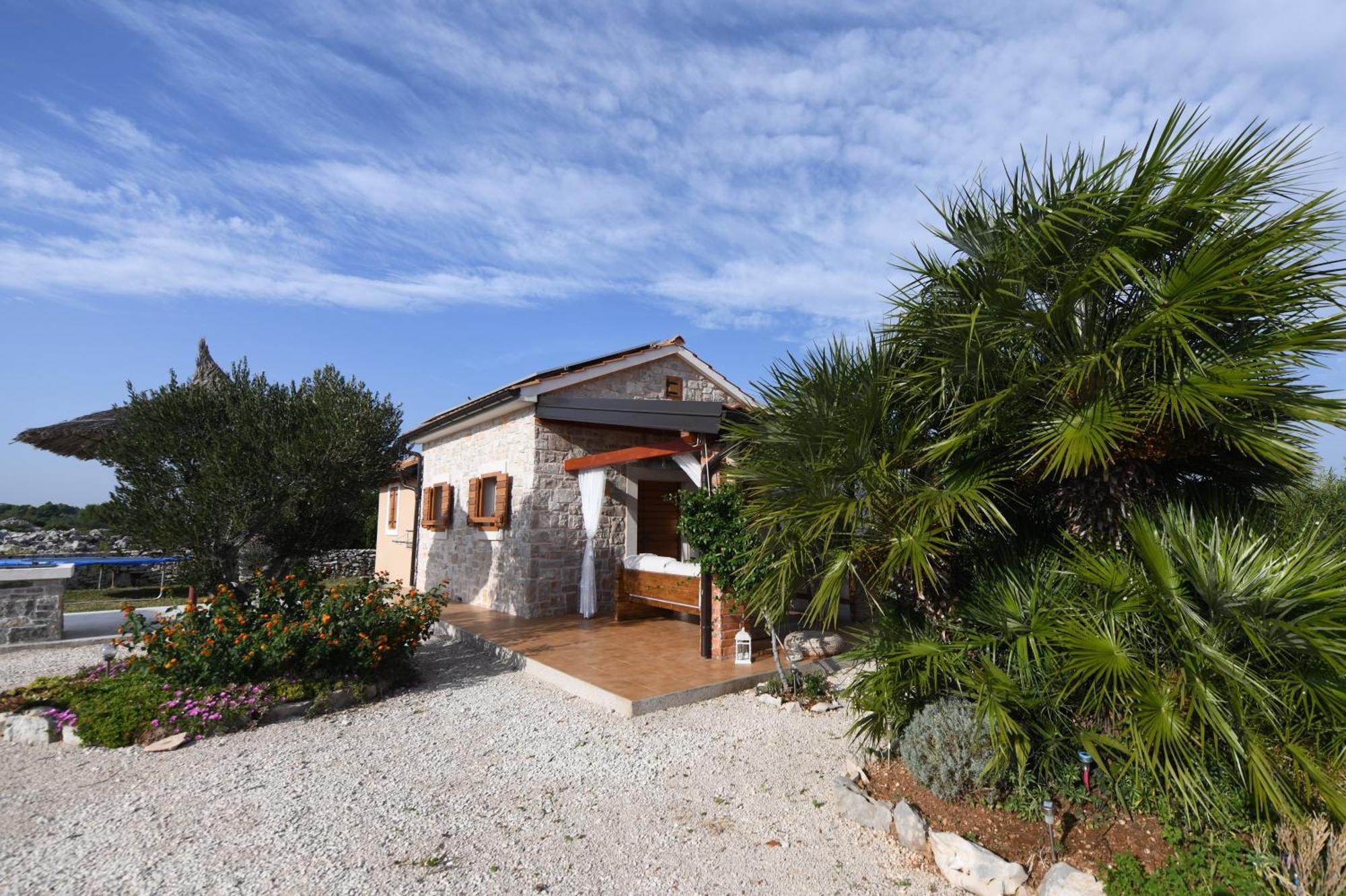 Beach House Marina Grande Betina  Buitenkant foto