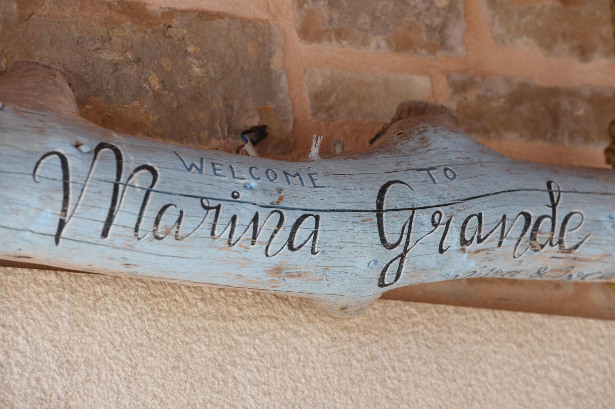 Beach House Marina Grande Betina  Buitenkant foto
