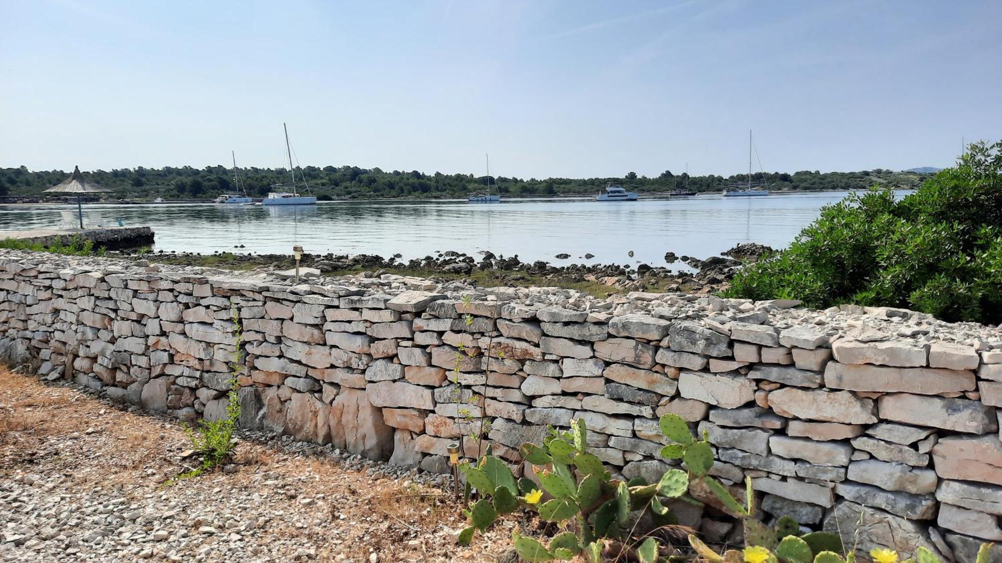Beach House Marina Grande Betina  Buitenkant foto
